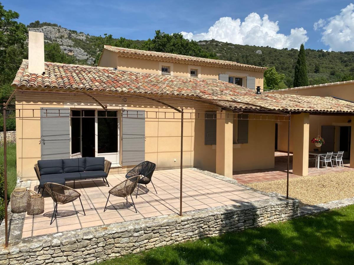 Chante Coucou Saint-Saturnin-les-Apt Exterior photo